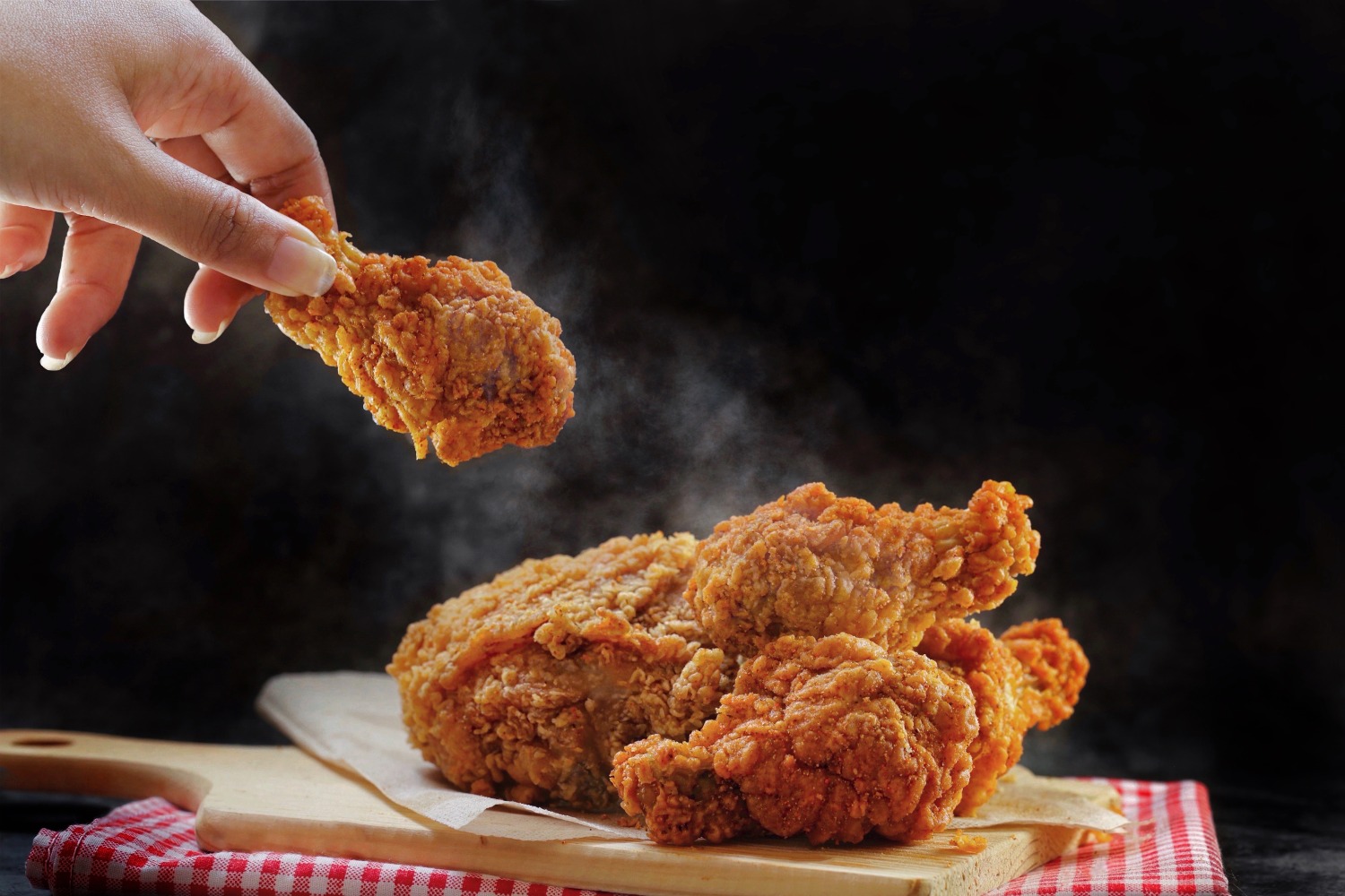 Ultra-Crispy Cornflake-Crusted Chicken Wings